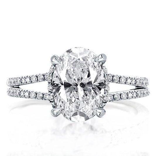 Split Shank Oval Engagement Ring(4.15 CT. TW.)